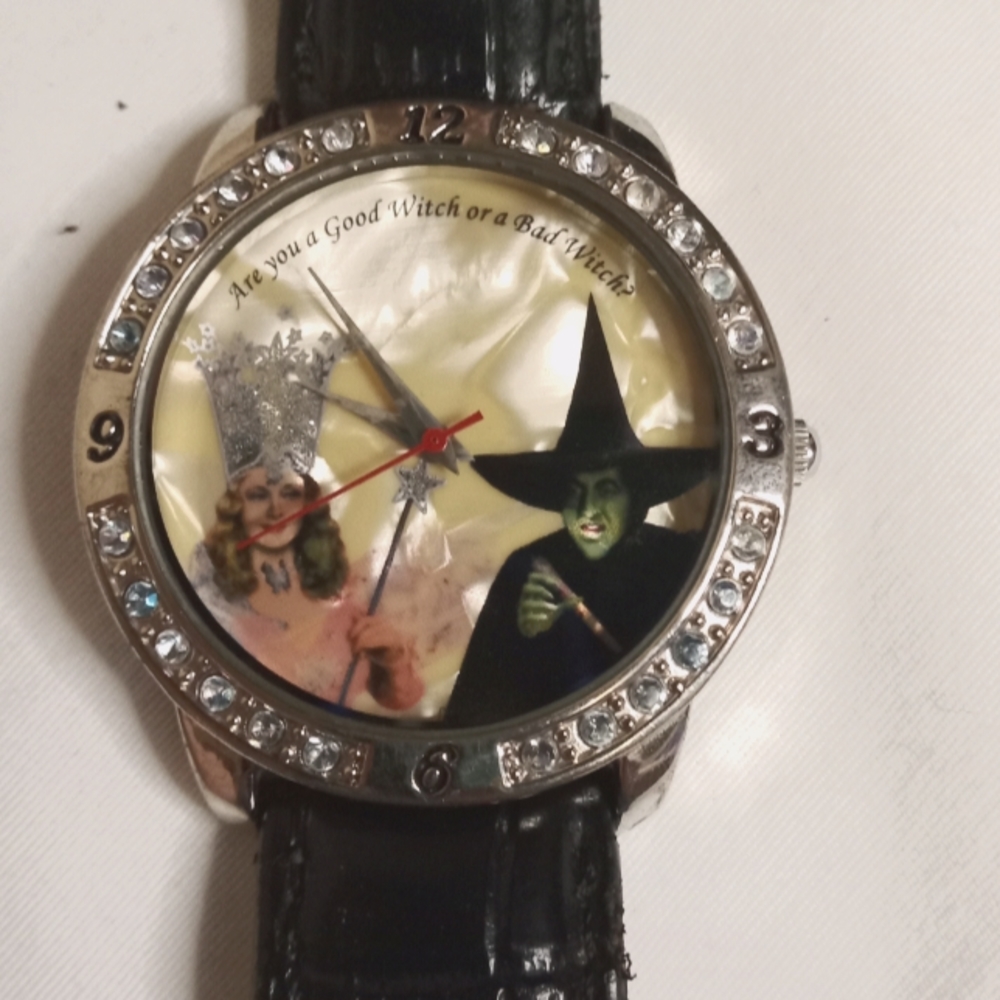 Avon Collectible Wizard of Oz watch